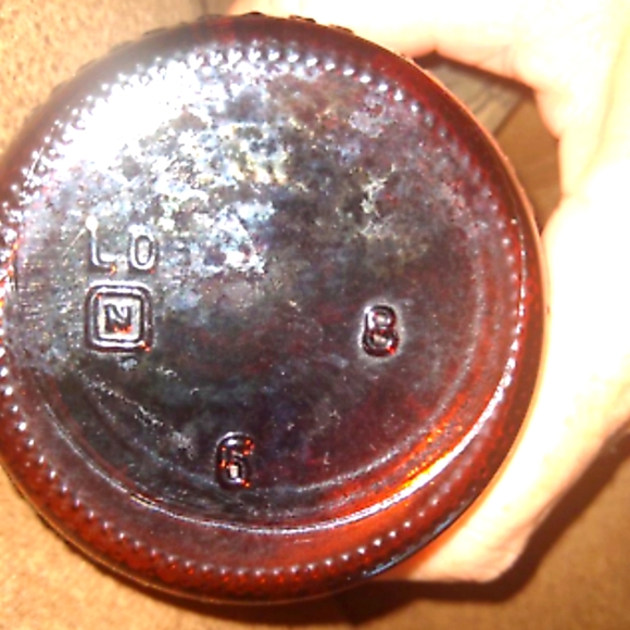 Antique Anheuser Busch Bottles - Picture 3 of 4